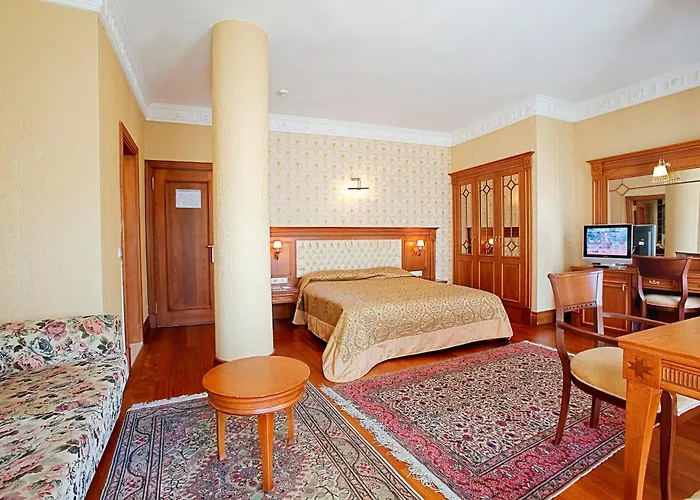 Отель Sumengen 4*